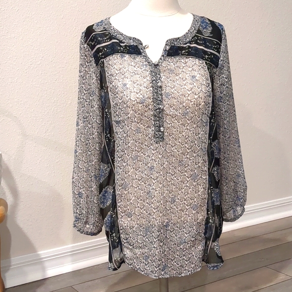 Lucky Brand Tops - Beautiful Sheer Lucky Brand Top